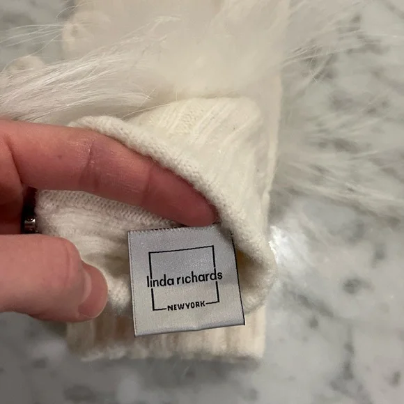 Linda Richards genuine fur winter gloves - Picture 5 of 6